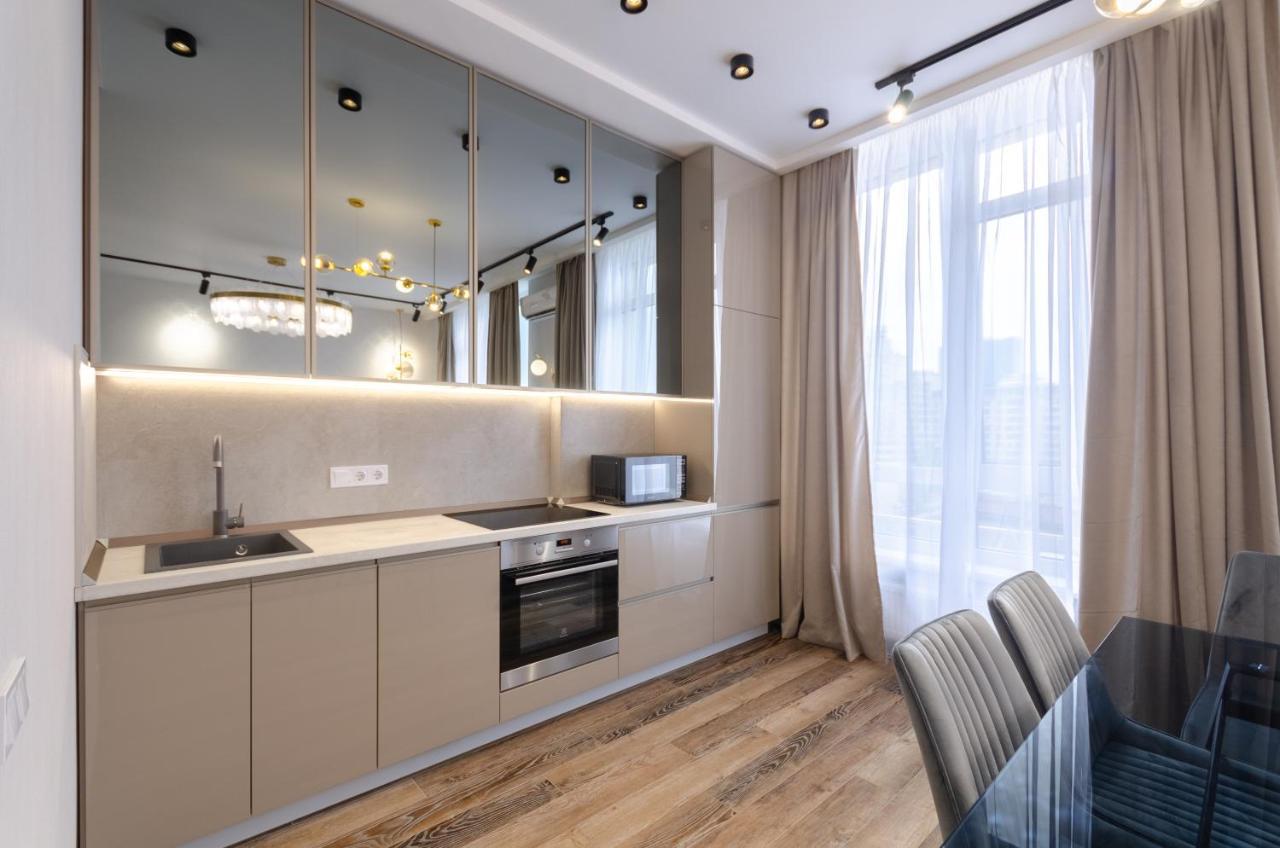 Petrovdom Ж38 In Luxury Apartments At 68 Zhylyanska Street,38 Perlyna Киев Экстерьер фото