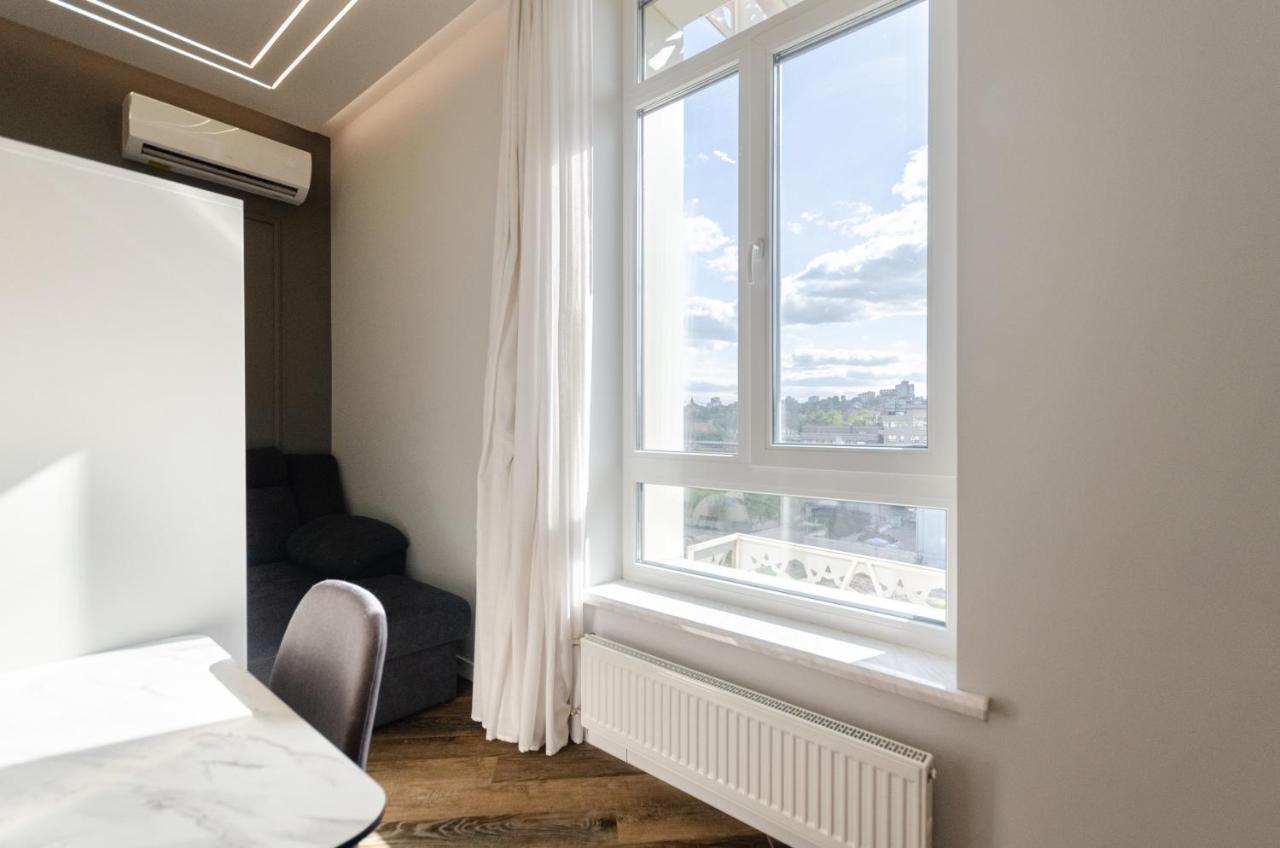 Petrovdom Ж38 In Luxury Apartments At 68 Zhylyanska Street,38 Perlyna Киев Экстерьер фото